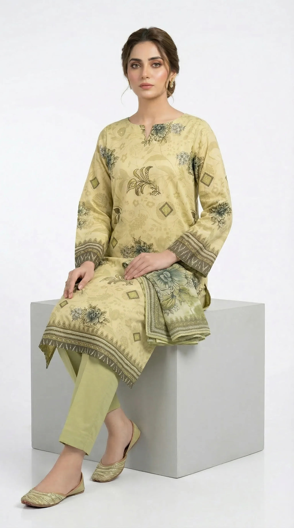 3 PIECE - PRINTED LAWN SUIT